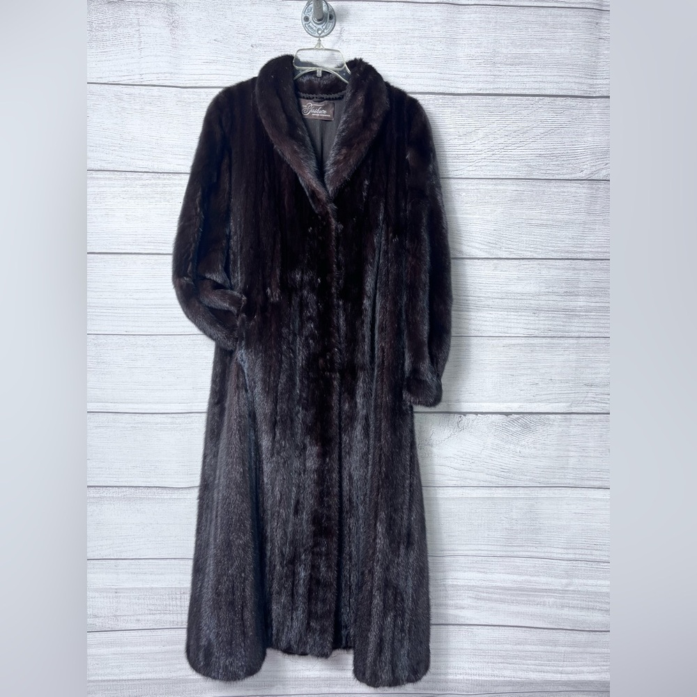 Vintage Full Length Luxurious Brown Mink Fur Coat
